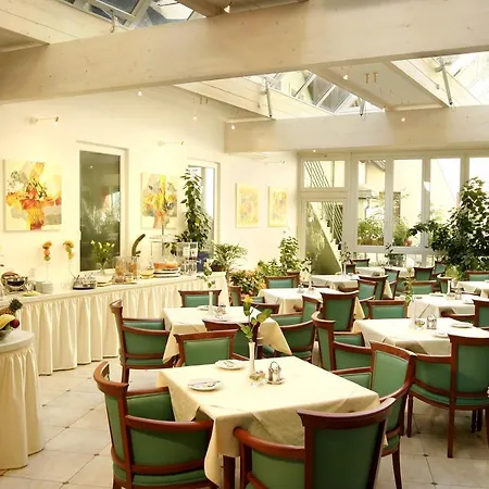 Mosser Zentrum Mit Parkplatz