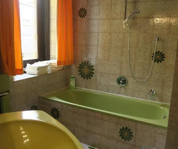 Mosser Zentrum Mit Parkplatz * 빌라흐