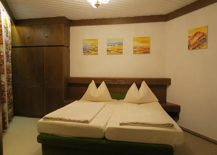 Mosser Zentrum Mit Parkplatz *